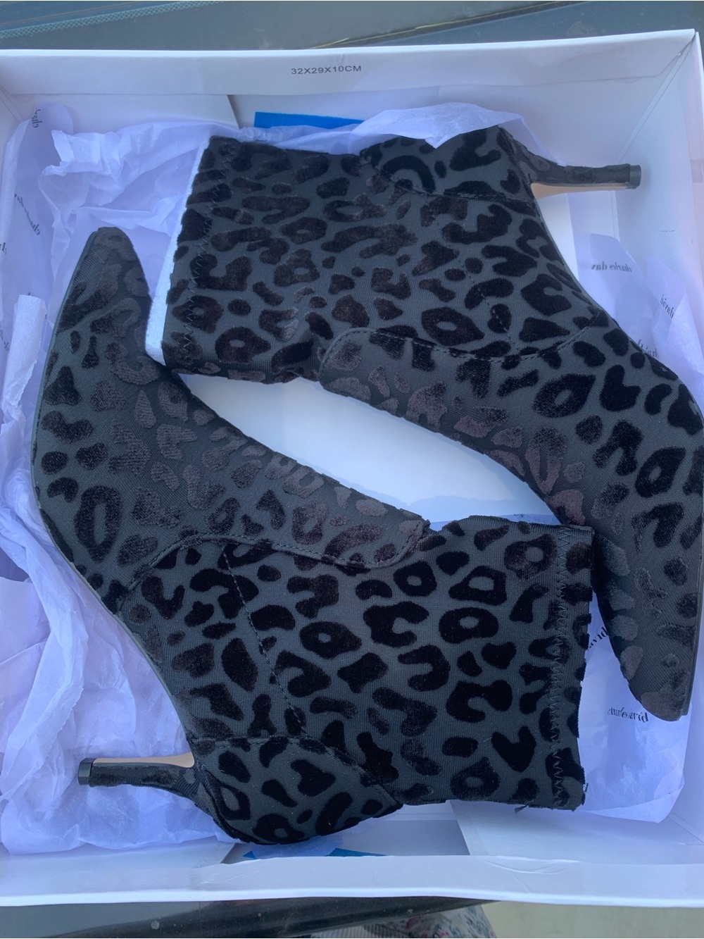 New in Box Charles David Black Ankle Booties Leopard print